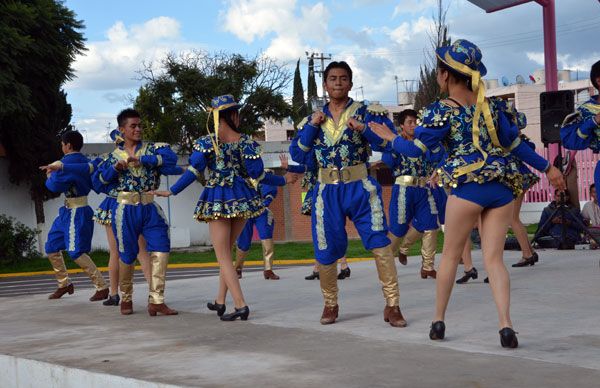 Inician gira artística jóvenes antorchistas en Ixtapaluca 