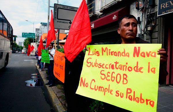 Protestan poblanos en el DF