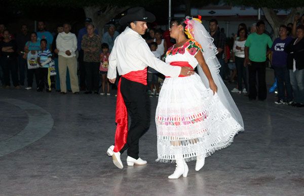 Con protesta cultural, Antorcha exige justicia