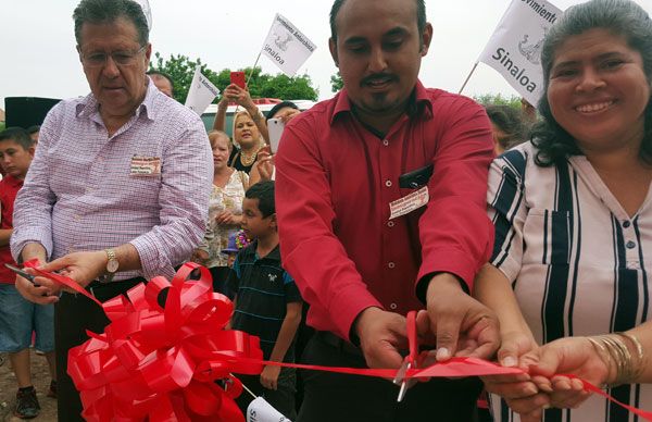 Antorchistas guasavenses festejan rehabilitación de la Unidad Deportiva