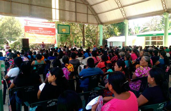 Antorchistas oaxaqueños realizan acto cultural para exigir Justicia