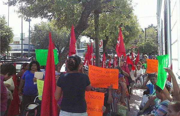 Gestiona Antorcha Campesina Electrificación para la Colonia Tres de Octubre 