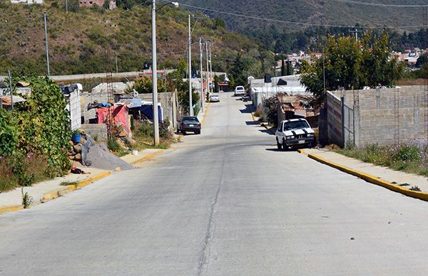 Concluye pavimentación de avenida