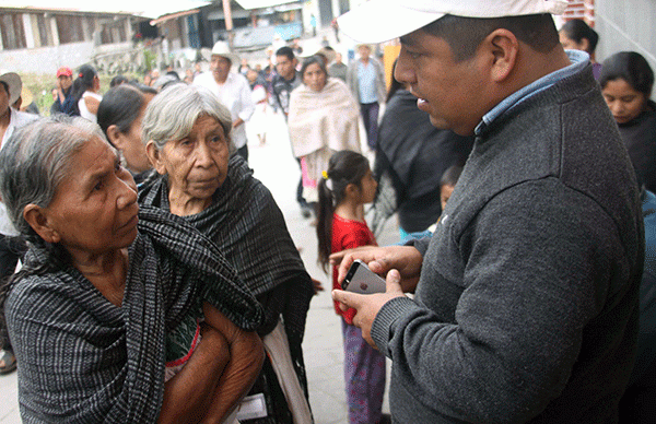 Dignifican techo de 700 familias en Huitzilan