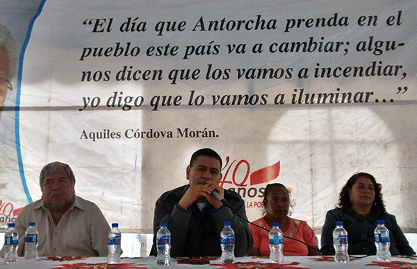 Campesinos de Galeana reciben conferencia y posada navideña