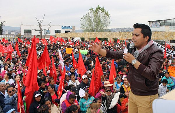 Antorcha concentra 10 mil personas en Nicolás Romero