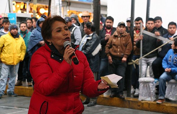 Dan banderazo de inicio de remodelación de albergue estudiantil