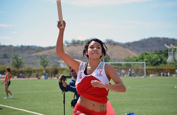 Puebla, Edomex y Michoacán triunfan en atletismo