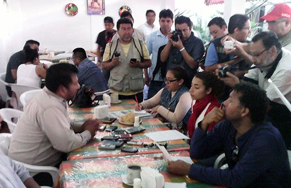 Encuentro de Antorcha con medios de comunicación