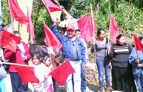 Avanza Antorcha con obras en Tlaola