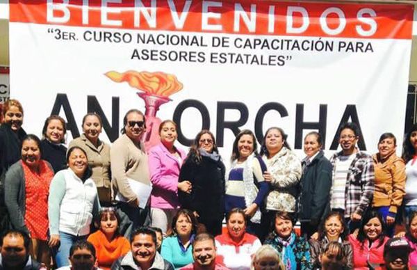 El docente debe de prepararse: Antorcha