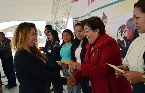 Gobierno municipal impulsa la educación de niños y jóvenes