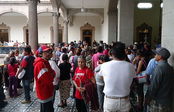 Entran Antorchistas a Palacio de Gobierno