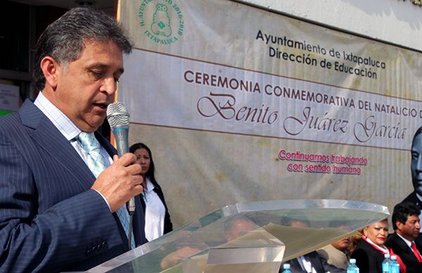 Conmemoran 210 Aniversario del Natalicio de Benito Juárez García