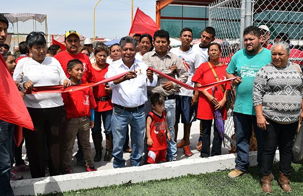 Inauguran canchas de futbol en San Pedro