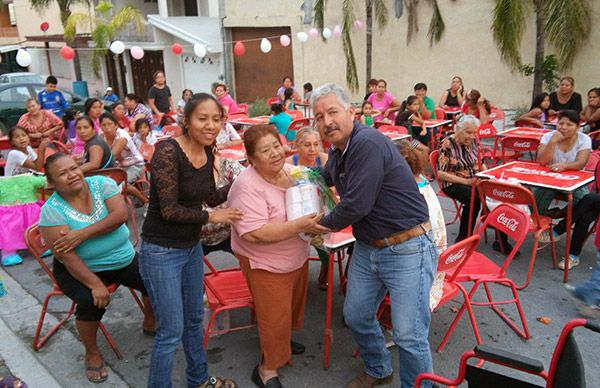 Festejan niños y madres Antorchistas de la zona metropolitana de N.L.