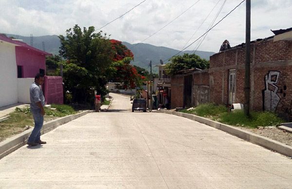 Pavimentación para la colonia Julio César Ruíz 