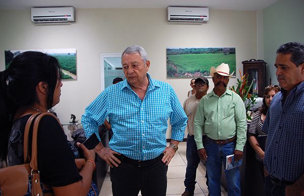 Campesinos antorchistas solicitan a la Sagarpa la entrega de fertilizantes 