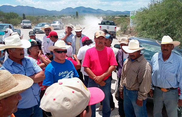 Antorchistas gestionan carretera 