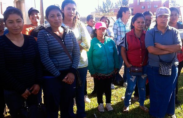 En Valle de San Quintín, Madres Trabajadoras reciben becas 