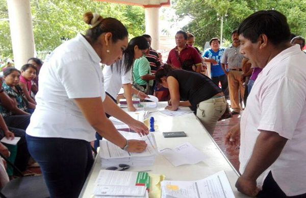 Entregan más de 300 acciones de vivienda en Bacalar