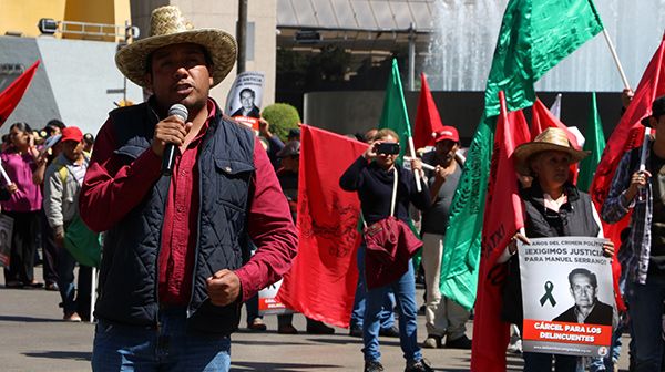 Inicia marcha de 15 mil antorchistas por indiferencia gubernamental 