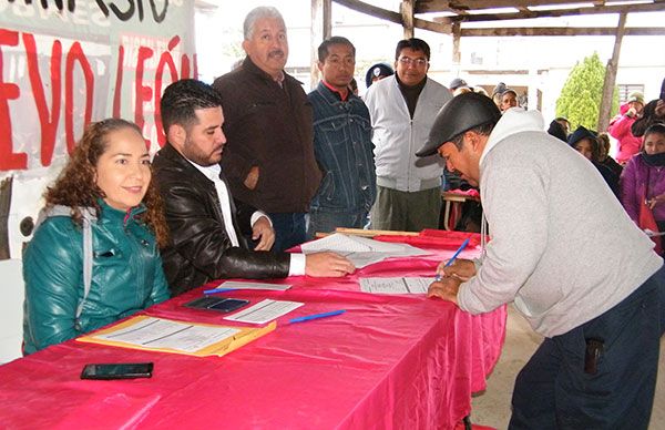 Bonos de vivienda llegan a 40 familias de tres municipios 