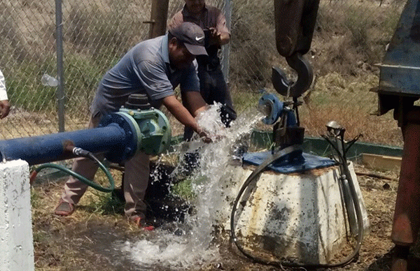 No desistieron y al fin tienen agua, luego de 4 años