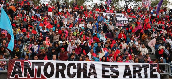 40 mil antorchistas unidos en una sola voz: ¡Viva Antorcha Revolucionaria! 