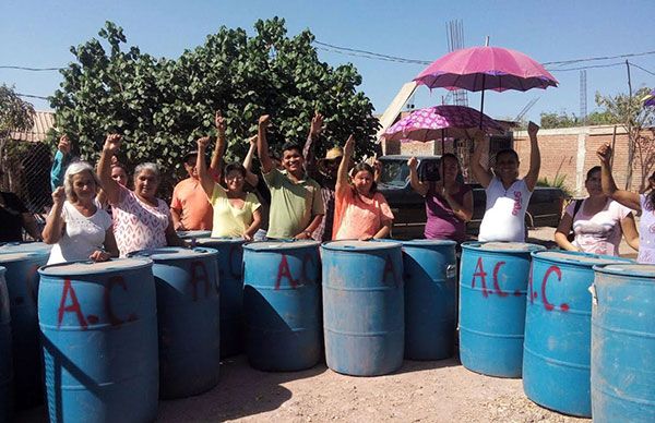  Entregan apoyos en colonia Ampliación 5 de Febrero