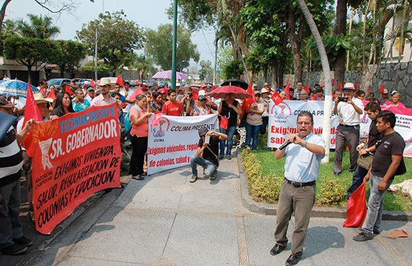 En demanda de audiencia con el Gobernador, mil antorchistas marchan 