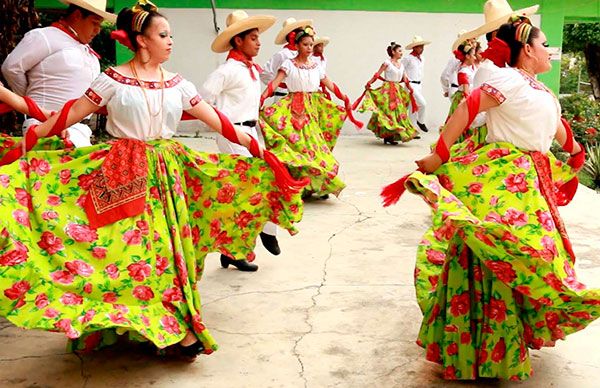  La cultura fortalece a hombres y mujeres: Antorcha 