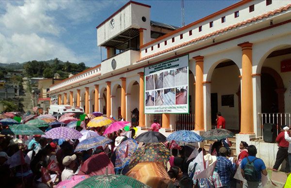 Denuncian desinterés de la alcaldía de Simojovel hacia carencias de cientos de familias