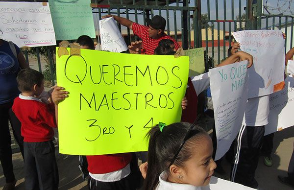 Inician ciclo escolar sin infraestructura ni maestros