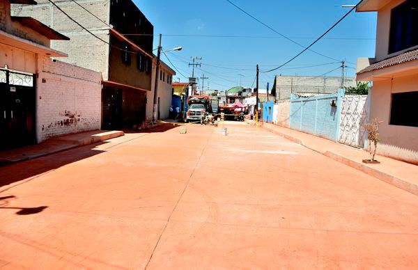 Continúan reparaciones de calles afectadas por lluvias