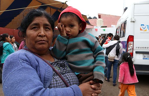   Entrega DIF de Ocoyucan víveres en Chalchihuapan