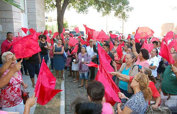  Protesta por retrasos en entrega de apoyos ante delegación de SEDATU 