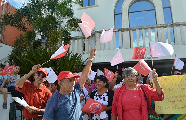 Manifiestación por incumplimiento de compromisos de dependencias federales