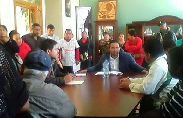 Alcalde de Irimbo se compromete con antorchistas para ejecutar obras del pliego petitorio 2018