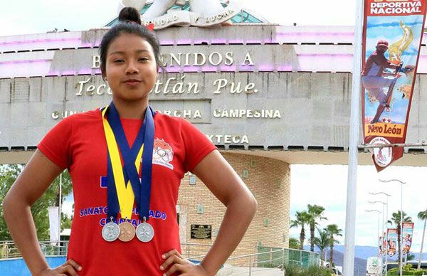  Chiapaneca alcanza 3 medallas para su estado 