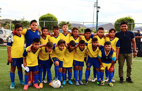 Culmina participación de futbolistas guerrerenses con gran desempeño