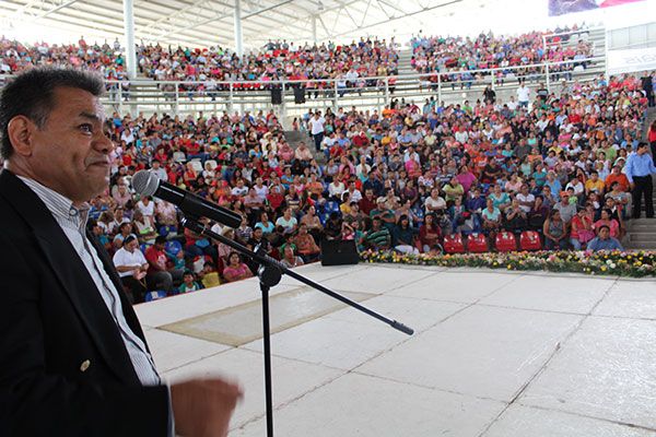     Trabajando por la Organización del pueblo pobre de México