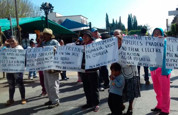 Como muestra de falta de respeto hacia los habitantes, edil de Maravatío los ignora