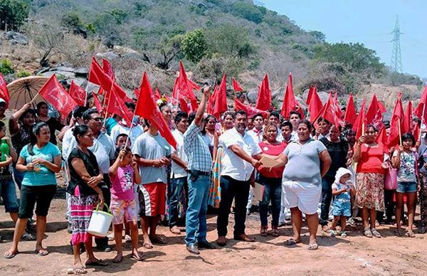 Festejan creación de la colonia La Antorcha en Tierra Colorada