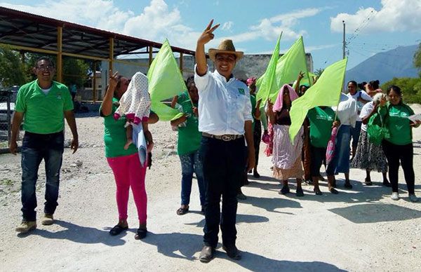 El candidato Lázaro Espinosa recorre los ejidos Francisco I Madero y El Carrizo 