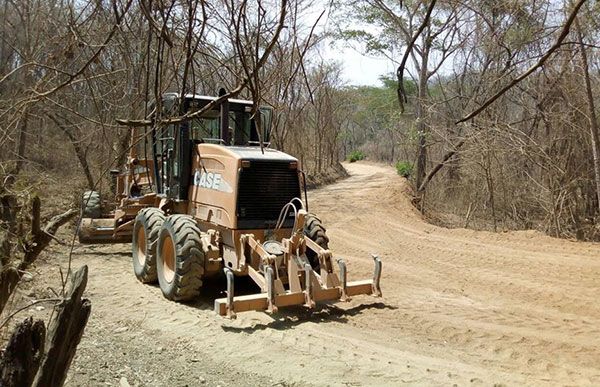 CICAEG rastrea carreteras de tres pueblos de Chilpancingo