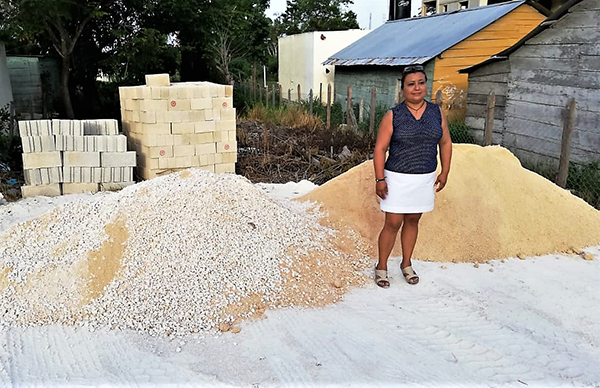 Familias de Calakmul son beneficiados con vivienda