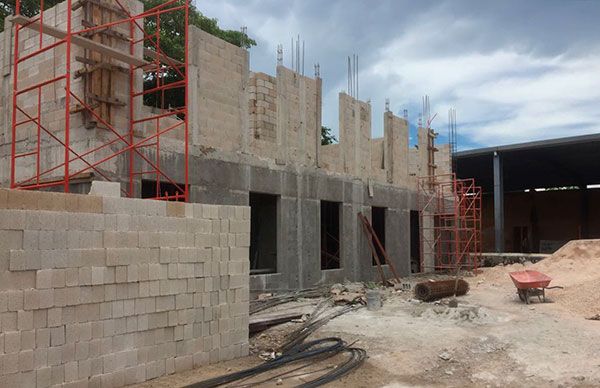 60 por ciento de avance la casa de cultura en Izamal