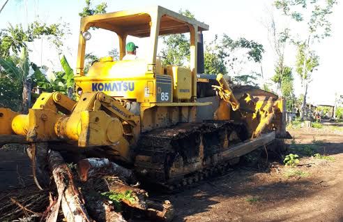 Inician los trabajos de pavimentación en la colonia 