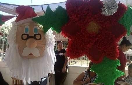 En la Progreso realizan concurso de piñatas en posada antorchista